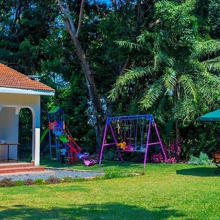 The Lit Gardens Hotel Kisumu Exterior foto